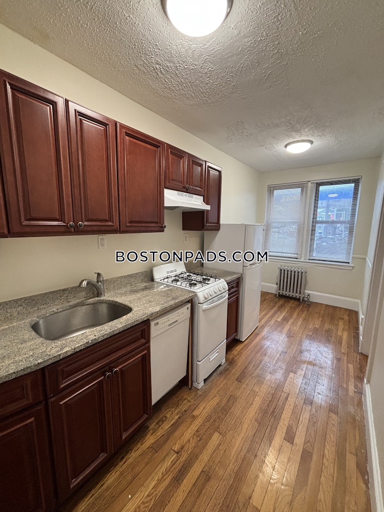 Fellsway West, Medford