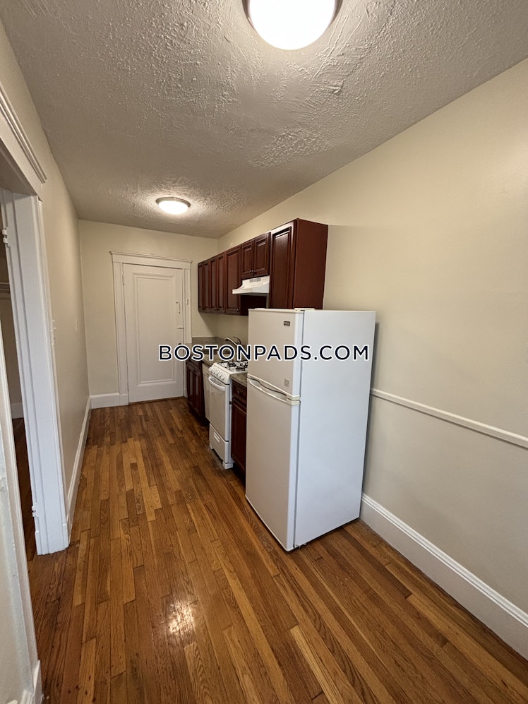 Fellsway West, Medford