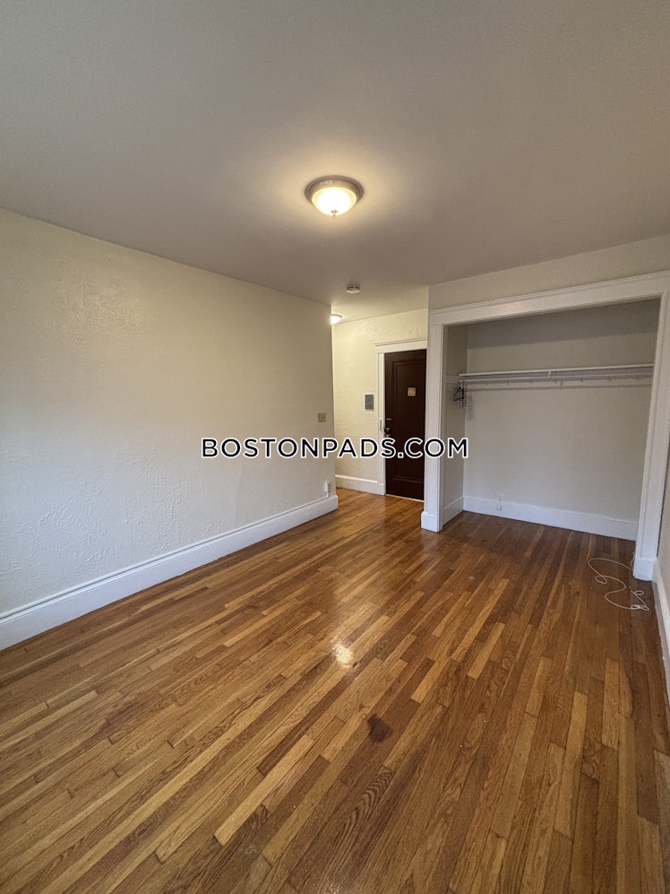 Fellsway West, Medford