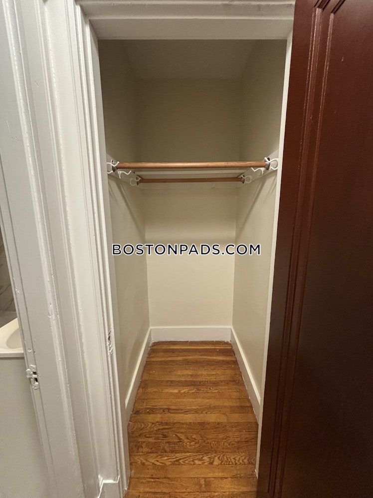 Fellsway West, Medford