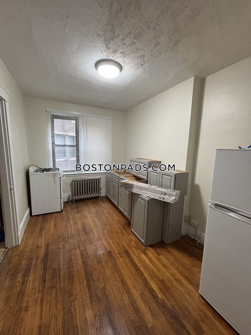 Medford - $1,900+ /month