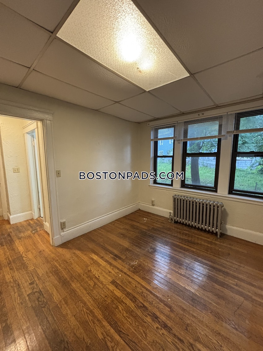 Medford - $1,900+ /month