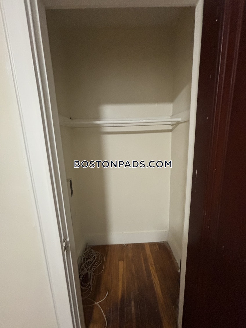 Medford - $1,900+ /month