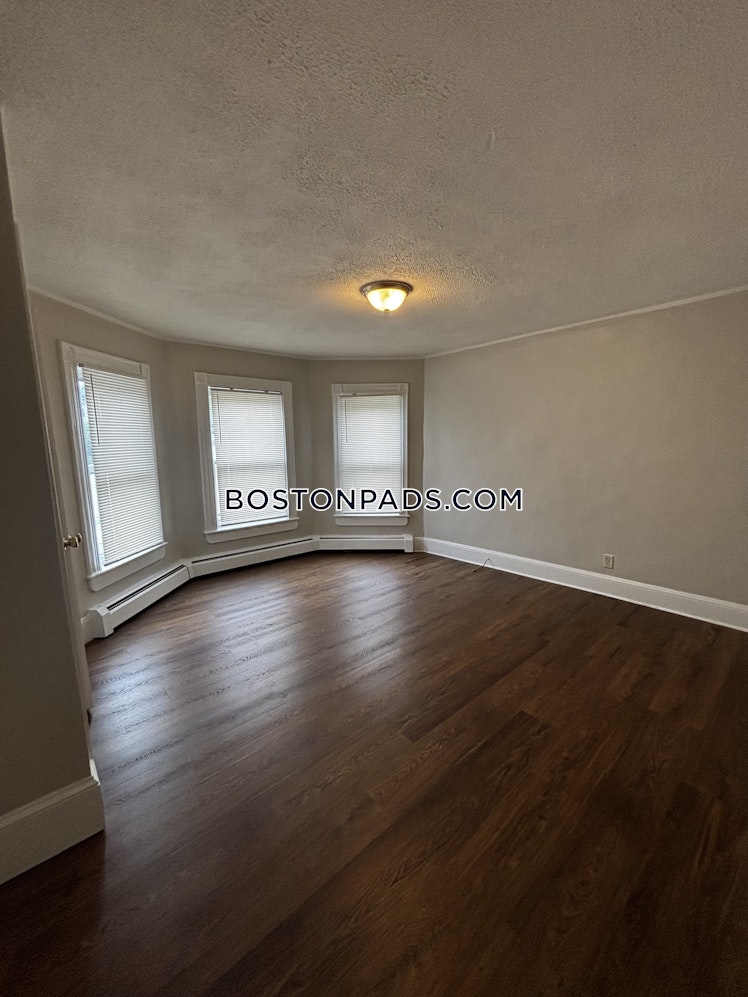 Sturbridge St., Boston