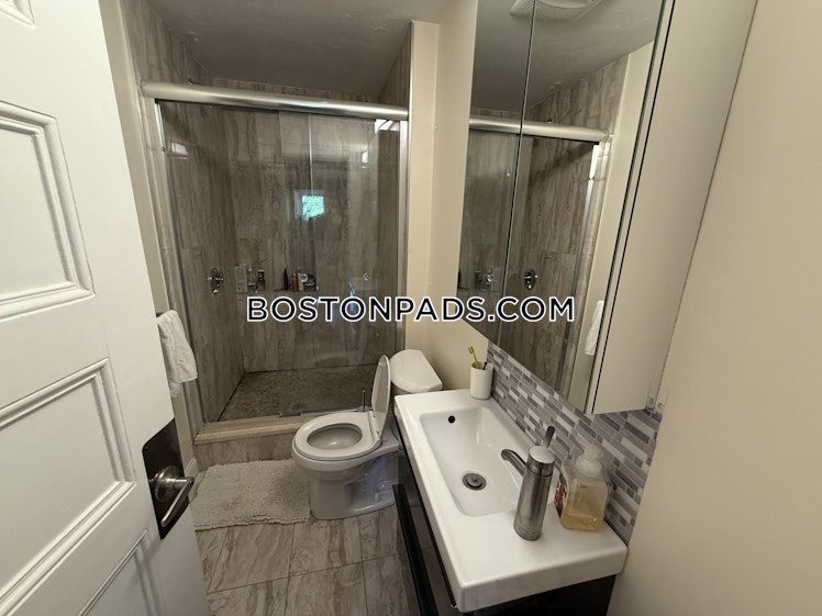 Beacon St, Brookline