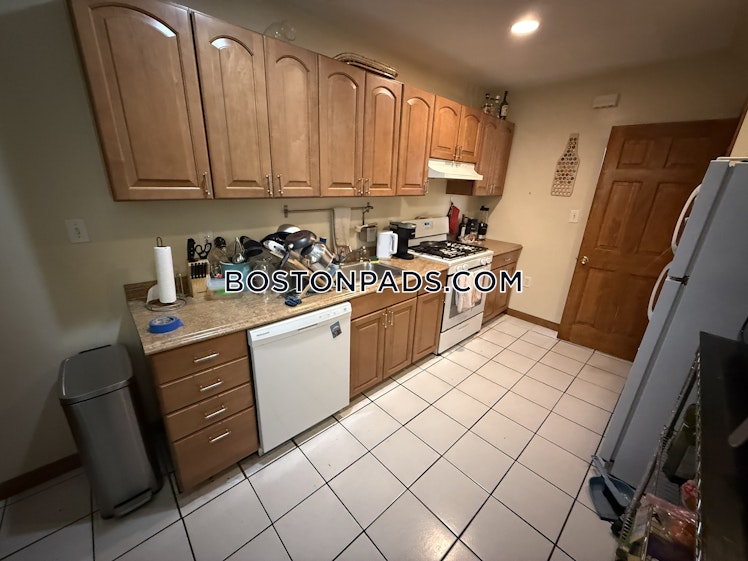 South Crescent Circuit, Boston