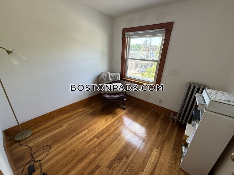 South Crescent Circuit, Boston