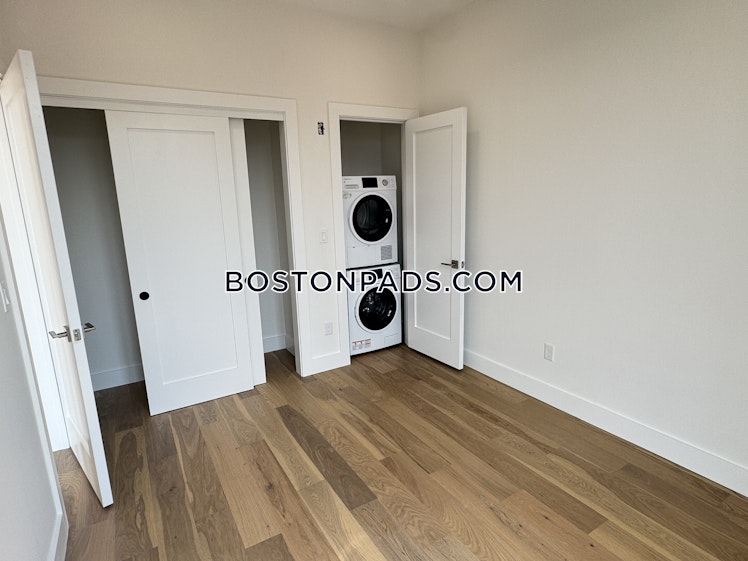 Hichborn St., Boston