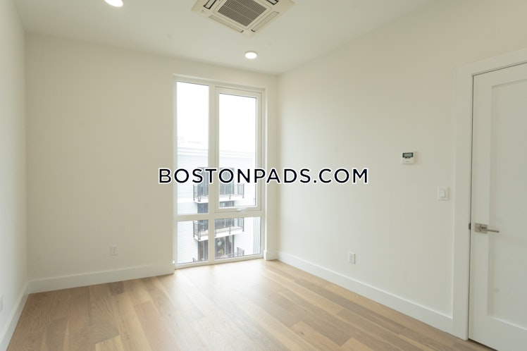 Hichborn St., Boston