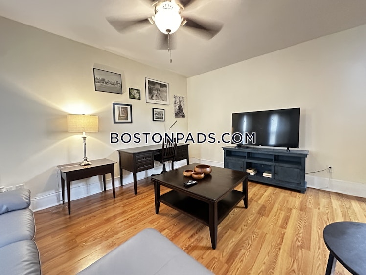 kingsdale St., Boston