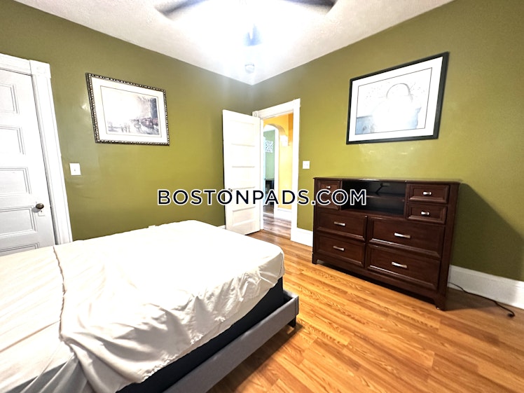 kingsdale St., Boston