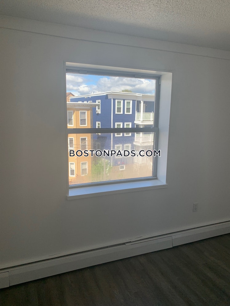 Nightingale St., Boston