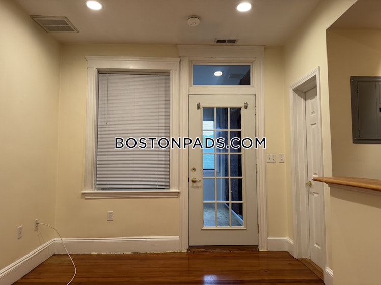 Winthrop Rd., Brookline