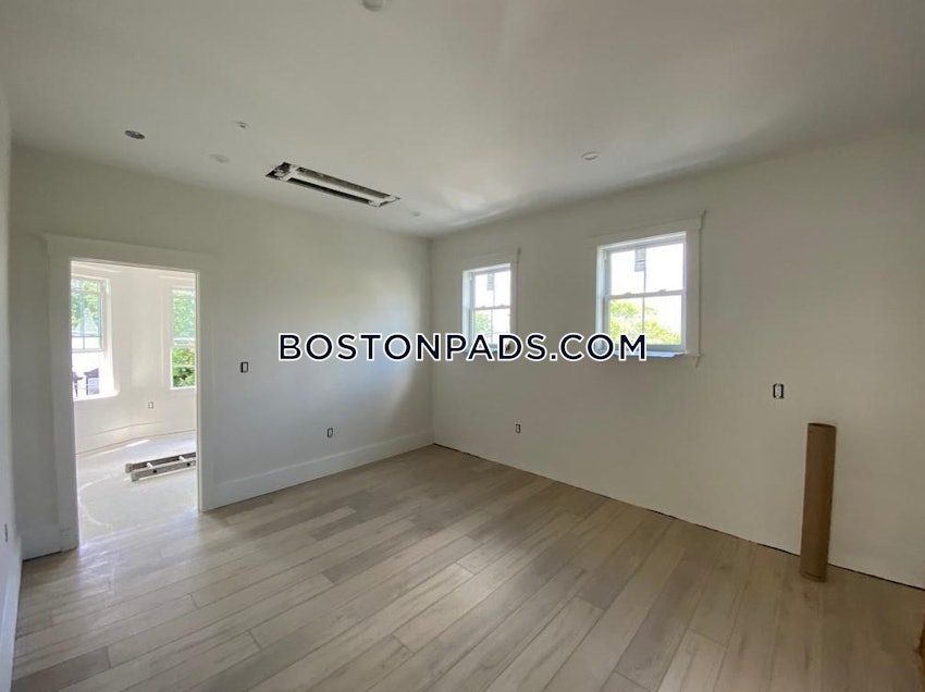 REVERE - 1 Bed, 1 Bath - Image 9