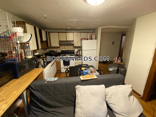 Boston - $3,200+ /mo