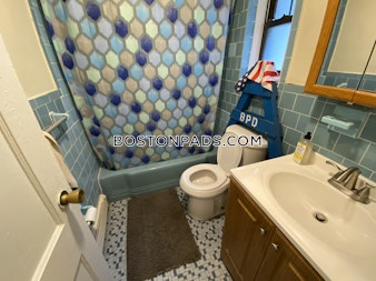 Queensberry St. Boston