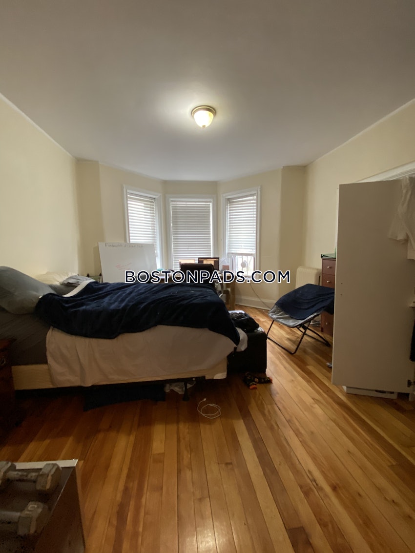 BOSTON - ALLSTON - 4 Beds, 2 Baths - Image 49