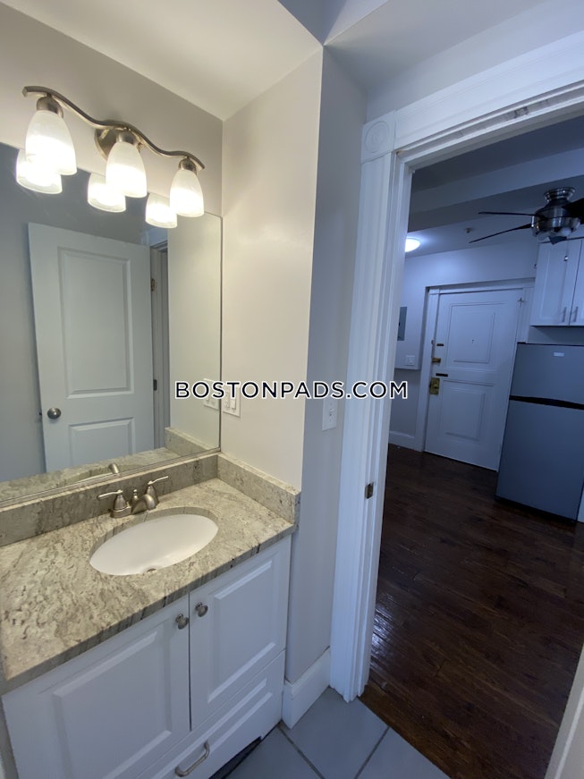 Boston - $4,400+ /mo