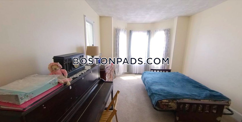 WALTHAM - 1 Bed, 1 Bath - Image 3