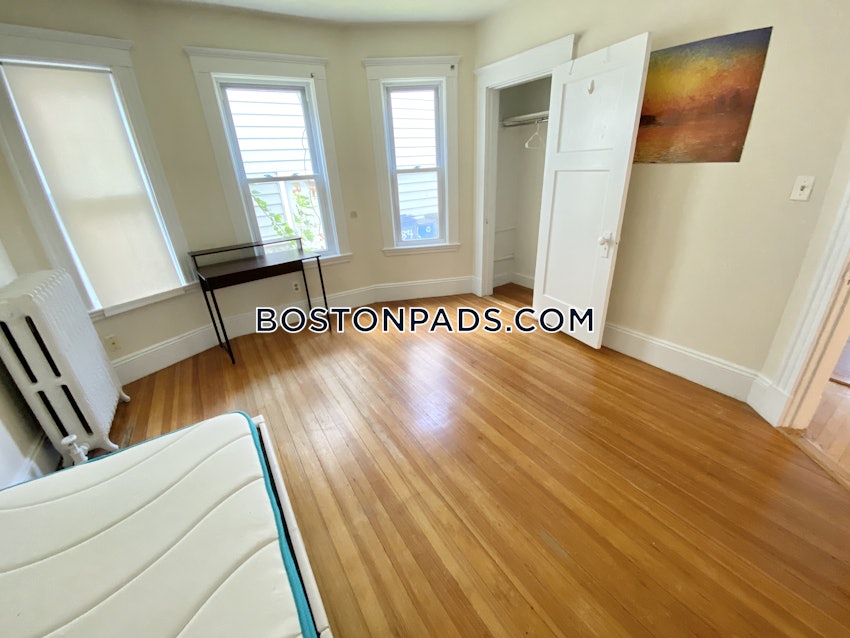 BOSTON - BRIGHTON - BRIGHTON CENTER - 4 Beds, 1.5 Baths - Image 11