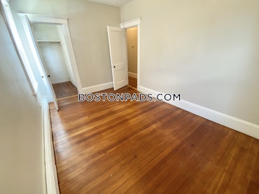 Boston - 4 Beds, 2 Baths