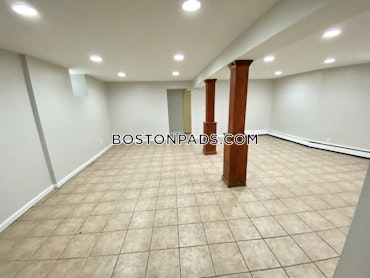 Boston - 4 Beds, 2 Baths