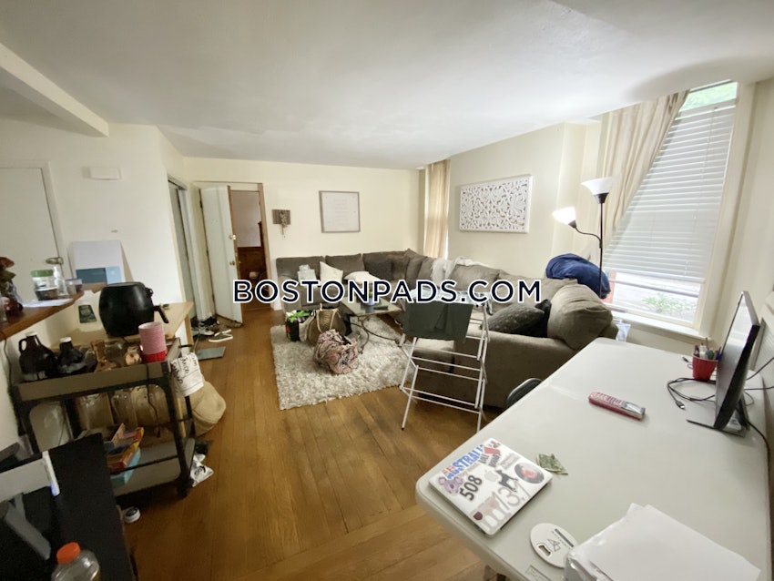 BROOKLINE - CLEVELAND CIRCLE - 3 Beds, 1 Bath - Image 2