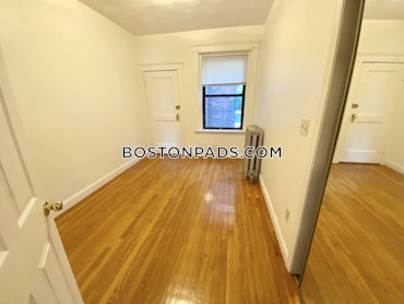 Boston - 4 Beds, 2 Baths