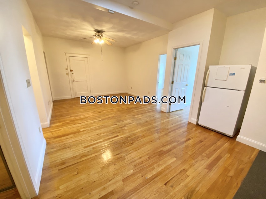 BOSTON - BRIGHTON- WASHINGTON ST./ ALLSTON ST. - 4 Beds, 2 Baths - Image 26