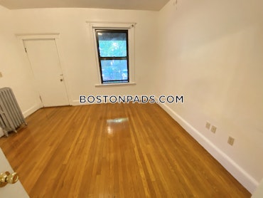 Boston - 4 Beds, 2 Baths