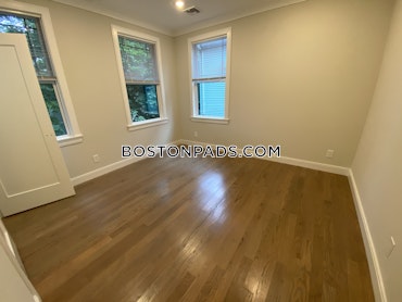 Boston - 2 Beds, 1 Baths