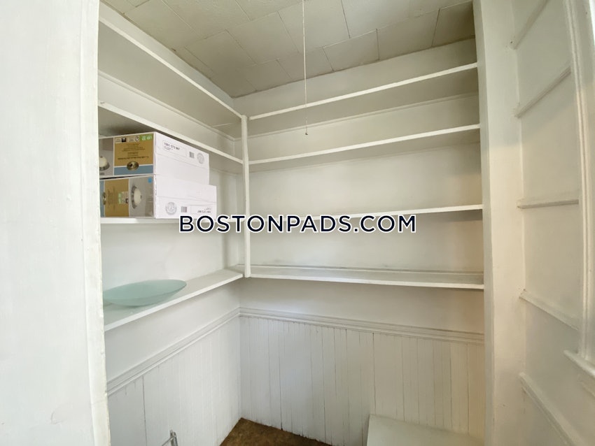 BOSTON - ALLSTON - 4 Beds, 2 Baths - Image 2