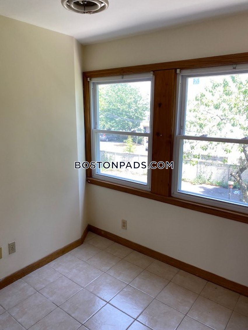 BOSTON - ROSLINDALE - 2 Beds, 1 Bath - Image 12