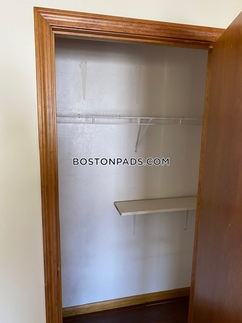 BOSTON - ROSLINDALE - 2 Beds, 1 Bath - Image 19