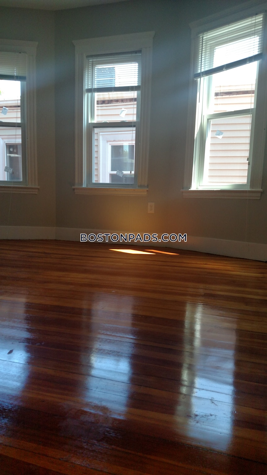 BOSTON - DORCHESTER - SAVIN HILL - 4 Beds, 2 Baths - Image 23