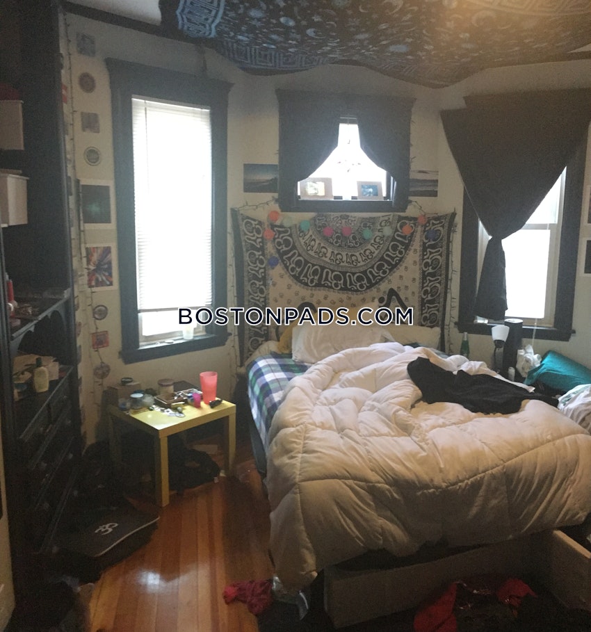 BOSTON - DORCHESTER - SAVIN HILL - 4 Beds, 2 Baths - Image 21