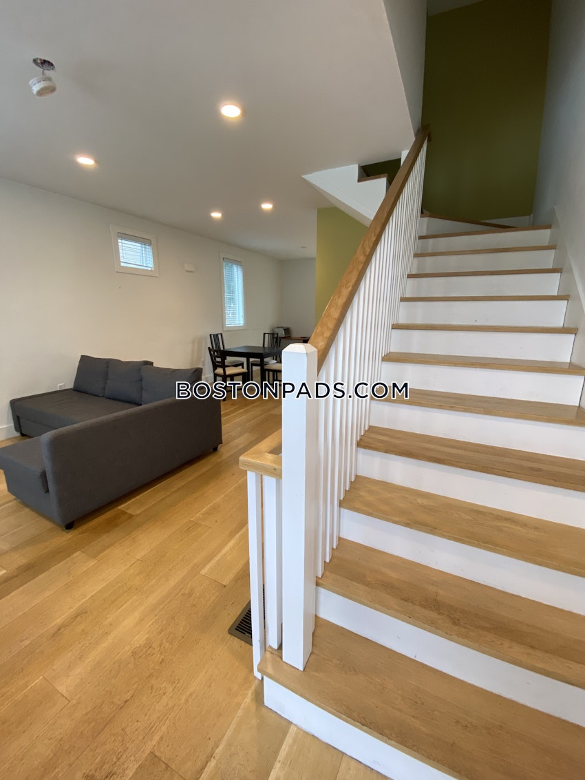 BOSTON - LOWER ALLSTON - 4 Beds, 3 Baths - Image 38