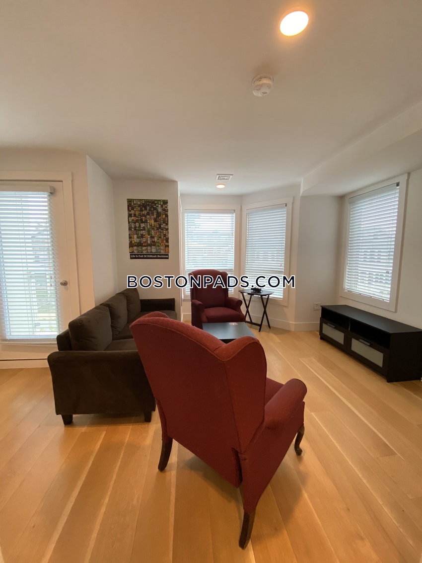 BOSTON - LOWER ALLSTON - 4 Beds, 3 Baths - Image 2