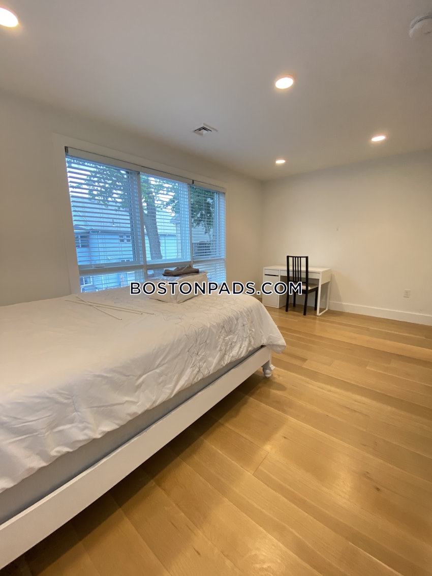 BOSTON - LOWER ALLSTON - 4 Beds, 3 Baths - Image 12