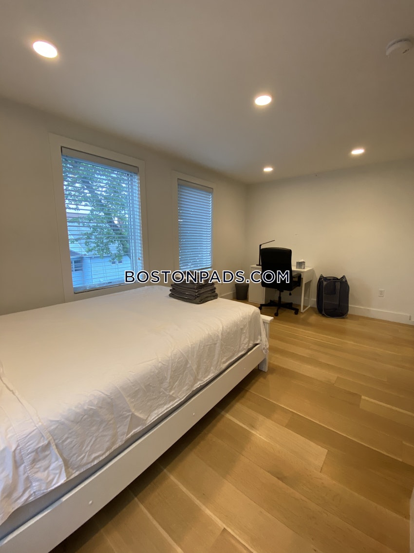 BOSTON - LOWER ALLSTON - 4 Beds, 3 Baths - Image 10