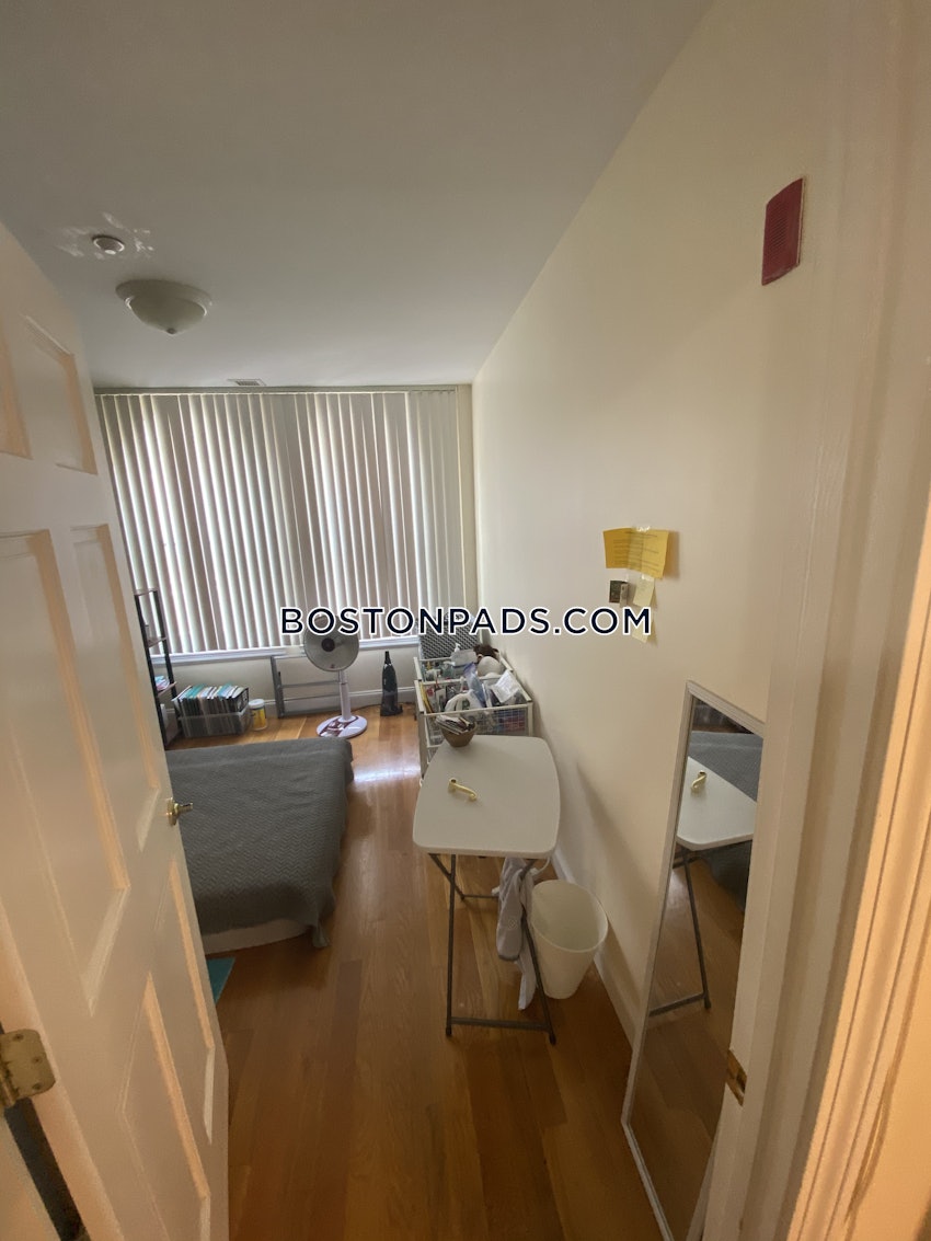 BOSTON - NORTHEASTERN/SYMPHONY - 2 Beds, 1 Bath - Image 8