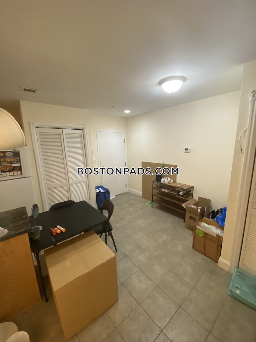 BOSTON - BACK BAY - 2 Beds, 1 Bath - Image 6