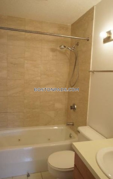 Boston - 2 Beds, 2 Baths