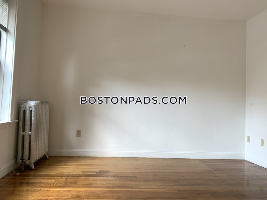 BOSTON - BRIGHTON- WASHINGTON ST./ ALLSTON ST. - 4 Beds, 2 Baths - Image 11