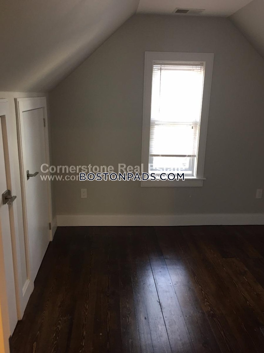 BOSTON - DORCHESTER/SOUTH BOSTON BORDER - 3 Beds, 1 Bath - Image 11