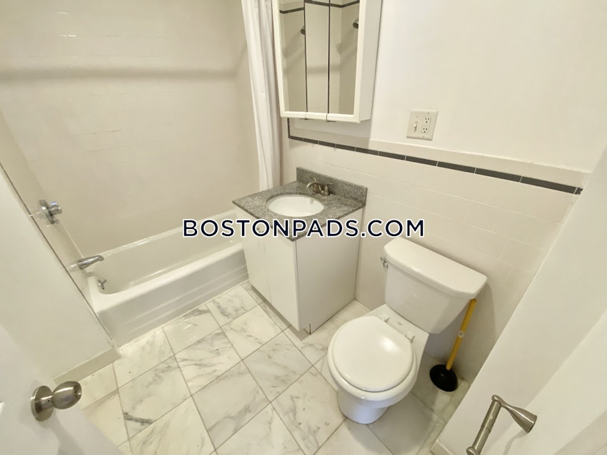 BOSTON - BACK BAY - 2 Beds, 1 Bath - Image 69