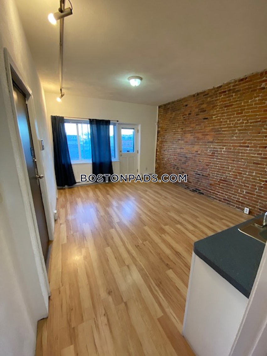 CHELSEA - 1 Bed, 1 Bath - Image 18