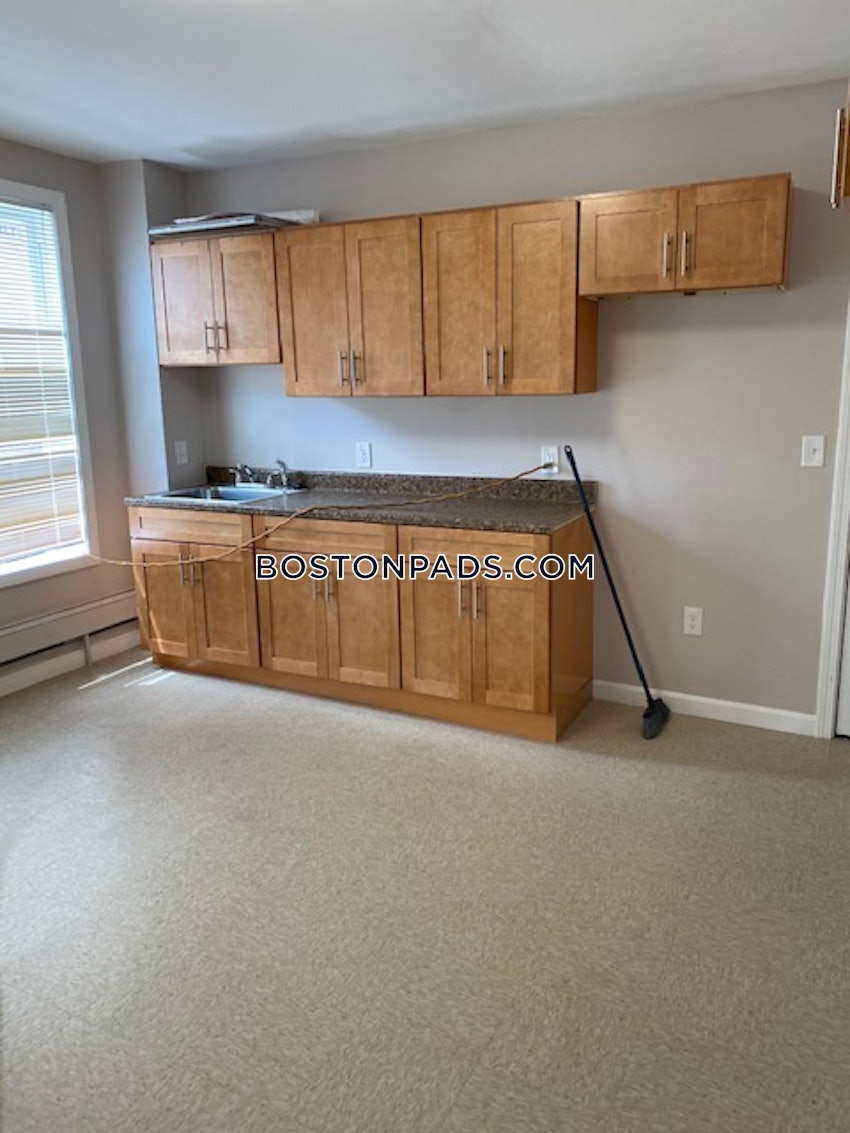 BOSTON - ROXBURY - 2 Beds, 1 Bath - Image 5