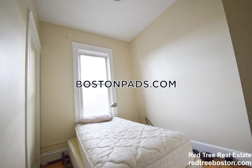 BOSTON - EAST BOSTON - MAVERICK - 3 Beds, 1 Bath - Image 3