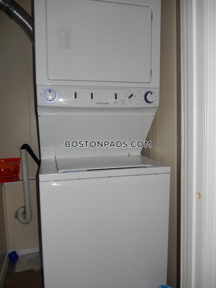 BOSTON - EAST BOSTON - MAVERICK - 3 Beds, 1 Bath - Image 14